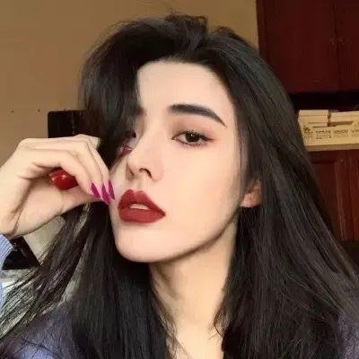 巴黎拜金女